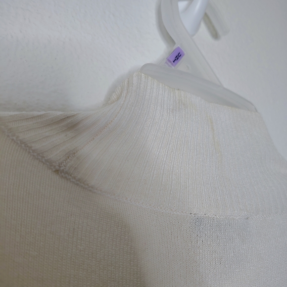 Ann Taylor Factory Embellished Crew Neck Sweater Ivory XL NWT - Yellow Stains - - Picture 3 of 14